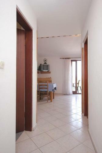 Apartments With A Parking Space Kraj (pasman) - 8259