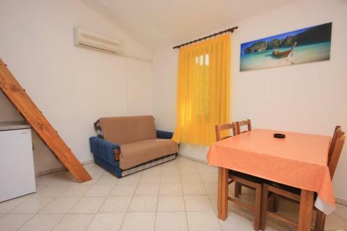 Apartments With A Parking Space Kraj (pasman) - 8259