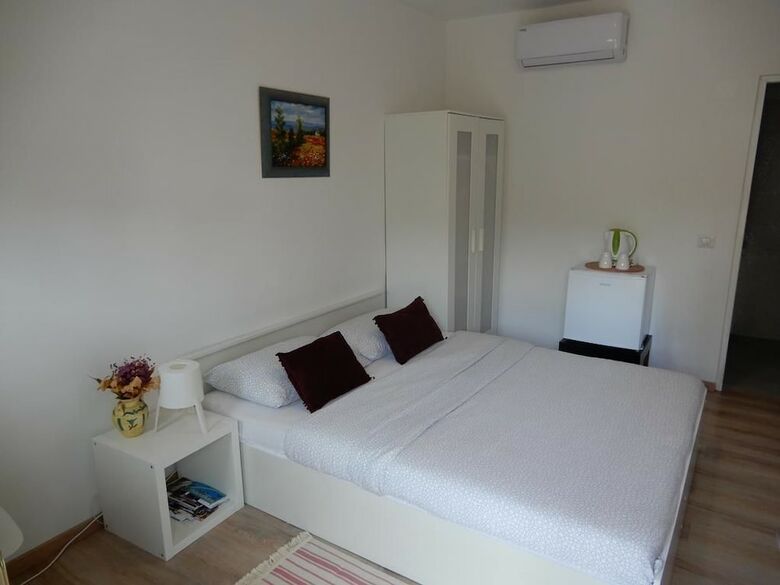 Bed & Breakfast Lav