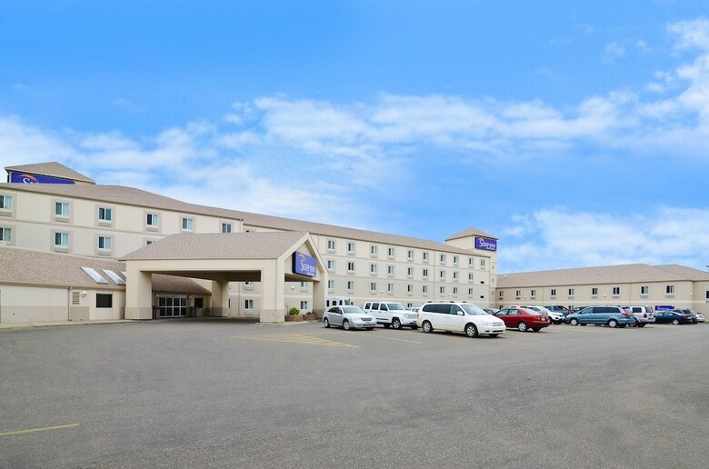Hotel Sleep Inn & Suites