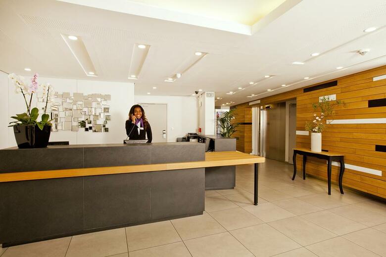 Hotel Residhome Paris-asnieres