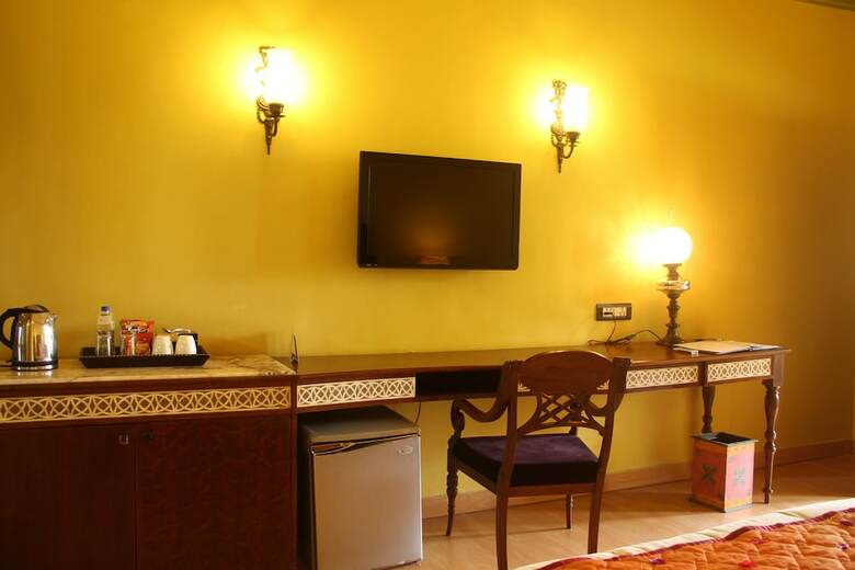 Hotel Rajputana Resort (t)