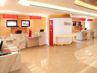 Hotel Ibis Central And Sheung Wan (harbour Vw)