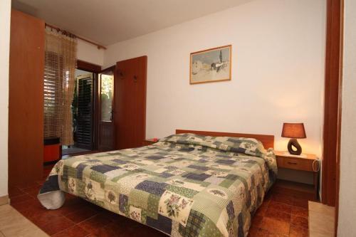 Apartments With A Parking Space Umag - 7171
