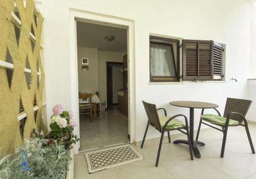 Apartments With A Parking Space Umag - 7061