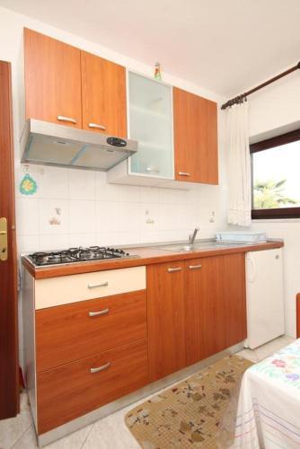 Apartments With A Parking Space Umag - 7061