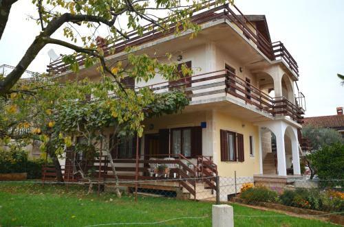 Apartment Rozana