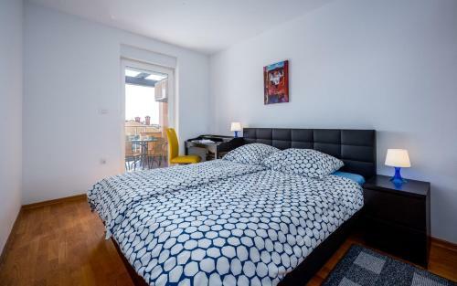 Laura House With Apartment
