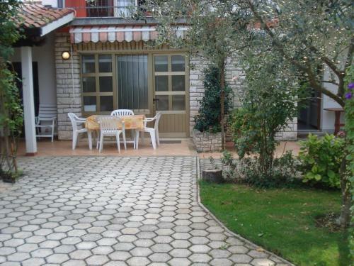 Sandra House With Apartment