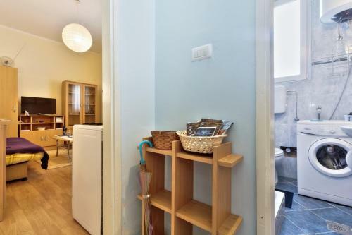 Aquamarine House With Apartment