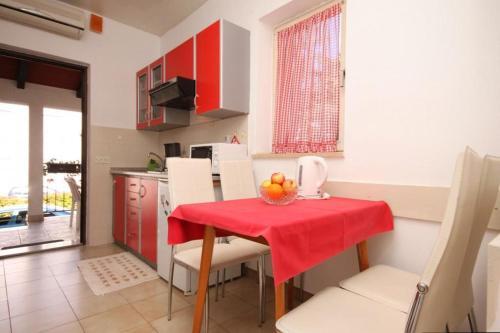Apartments With A Parking Space Umag - 7666