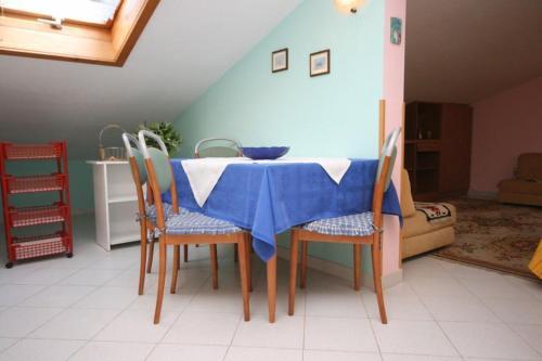 Apartments With A Parking Space Umag - 2490