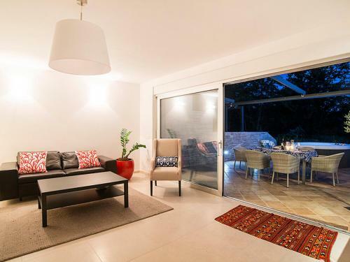 Holiday Home Sv. Ivan 2