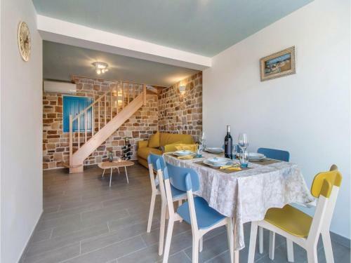 Two-bedroom Holiday Home In Plat