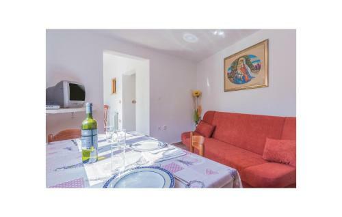 One-bedroom Apartment In Vabriga