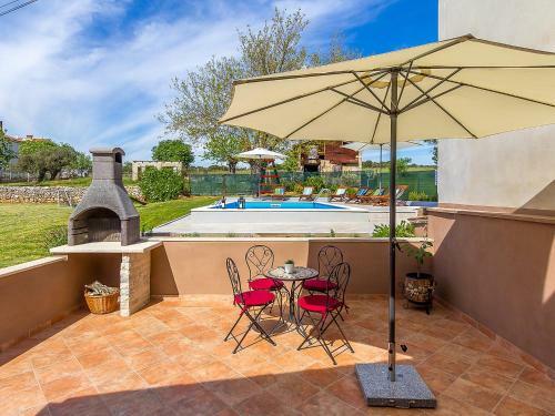 Holiday Home Luigia