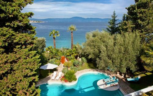 Vantacici Villa Sleeps 8 Pool Wifi