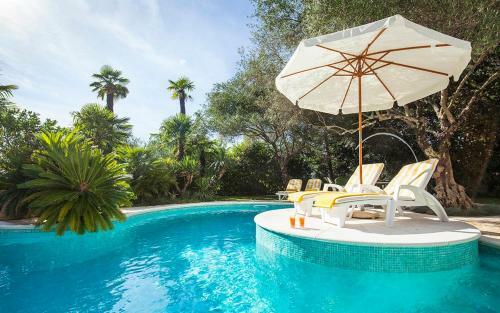 Vantacici Villa Sleeps 8 Pool Wifi