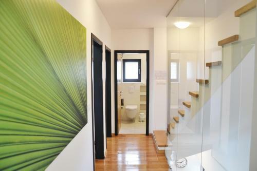 Luxury Apartment Amarin