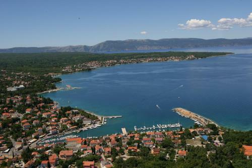 Luxury Apartment Amarin