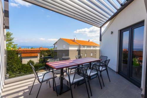 Luxury Apartment Amarin