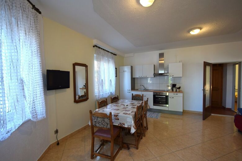 Apartments Frane