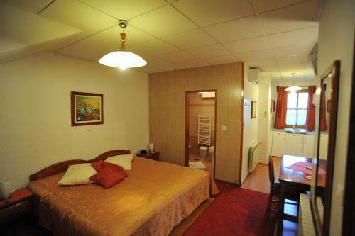 Bed & Breakfast Pansion Maltar Vara?din