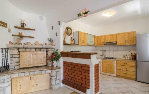 Three-bedroom Apartment In Vela Luka