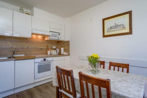 Apartamentos Jelena 1