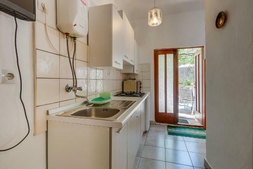 Apartments Ivna