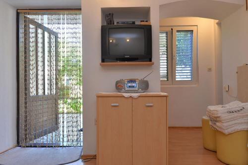 Apartment In Veli Losinj 14907