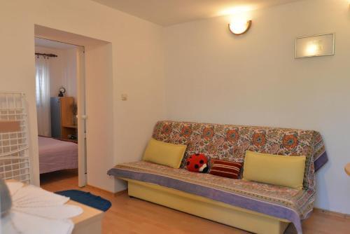 Apartment In Veli Losinj 14907