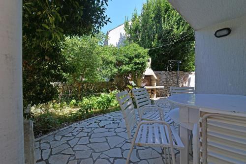 Apartment In Veli Losinj 14907