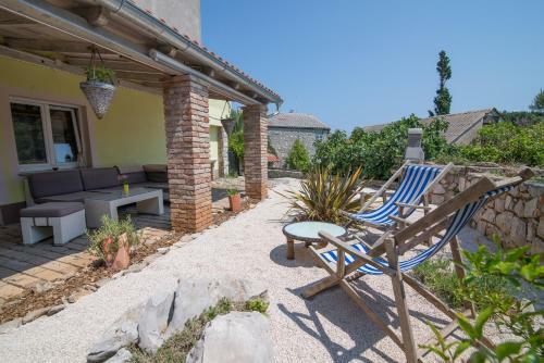 Apartamentos Livia 3 - A2+2