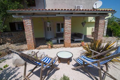 Apartamentos Livia 3 - A2+2