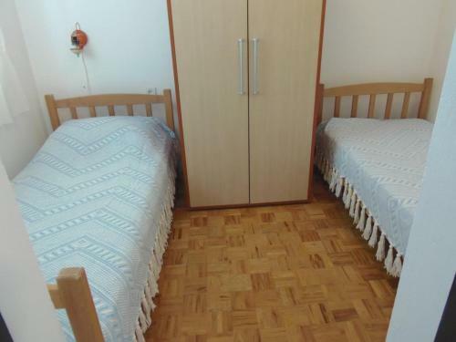 Seaside Holiday House Veli Rat (dugi Otok) - 875