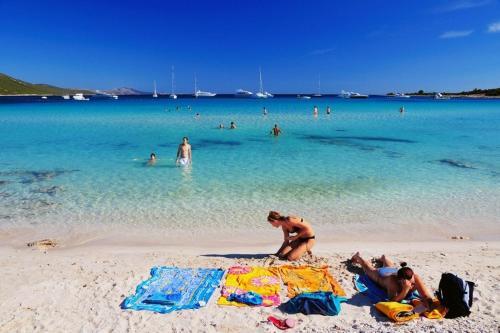 Holiday Home Veli Rat (3556)