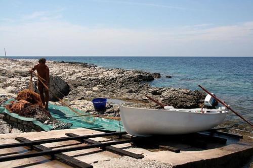 Holiday Home Veli Rat (3556)