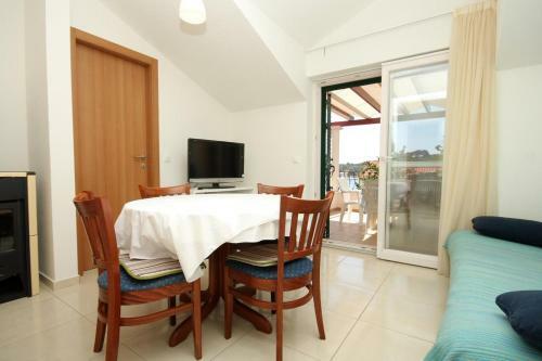 Apartments By The Sea Verunic (dugi Otok) - 8103