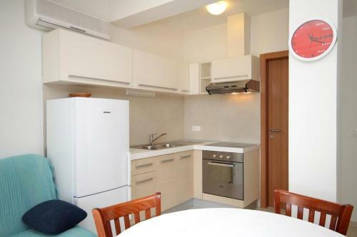 Apartments By The Sea Verunic (dugi Otok) - 8103