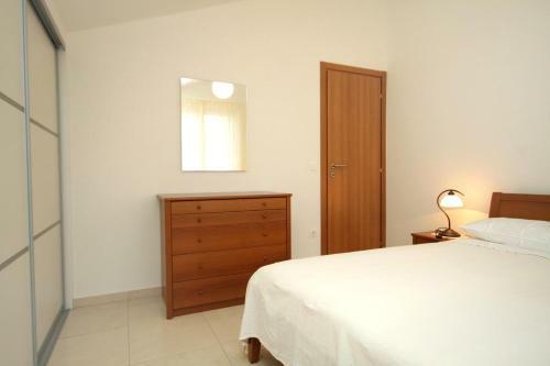 Apartments By The Sea Verunic (dugi Otok) - 8103