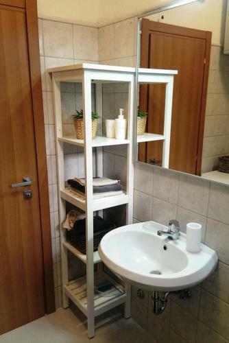 Apartments By The Sea Verunic (dugi Otok) - 8103