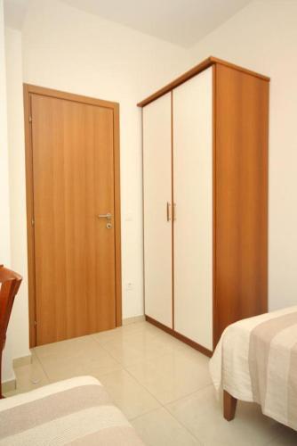 Apartments By The Sea Verunic (dugi Otok) - 8103