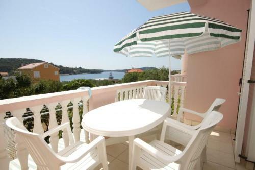 Apartment Uvala Soline 448b