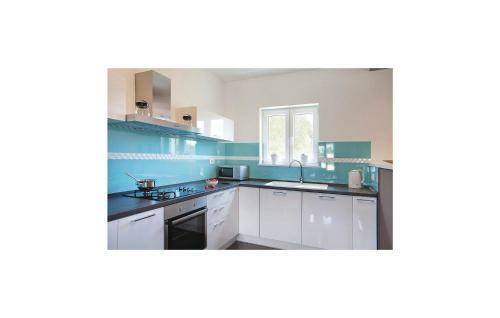 Holiday Home Labin Becici