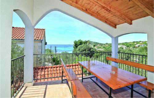 Apartment Drvenik Mali With Sea View 01