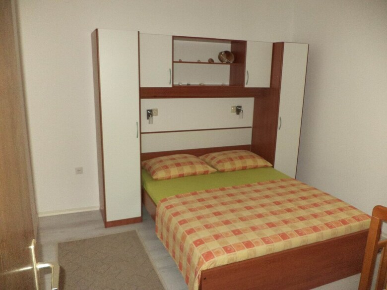 Apartments Mira