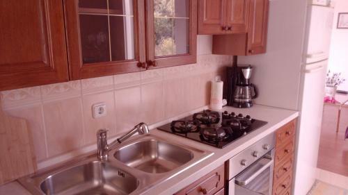 Apartment Drvenik Veliki 11832b