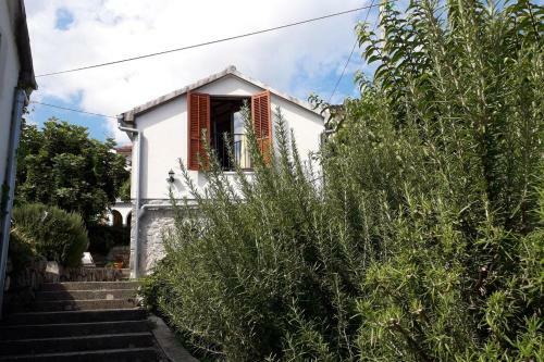 Apartment Veprinac 14999a