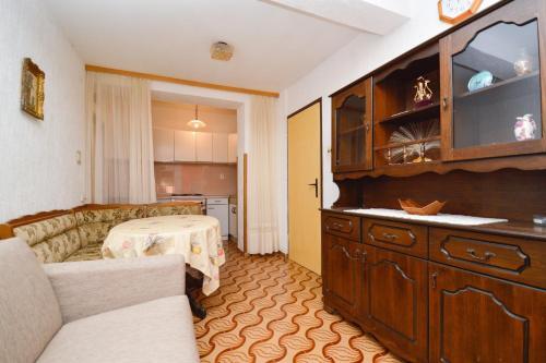 One-bedroom Apartment In Pula VI
